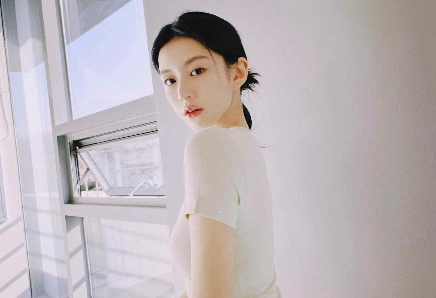 Go Youn Jung - go-youn-jung-hot-29.webp